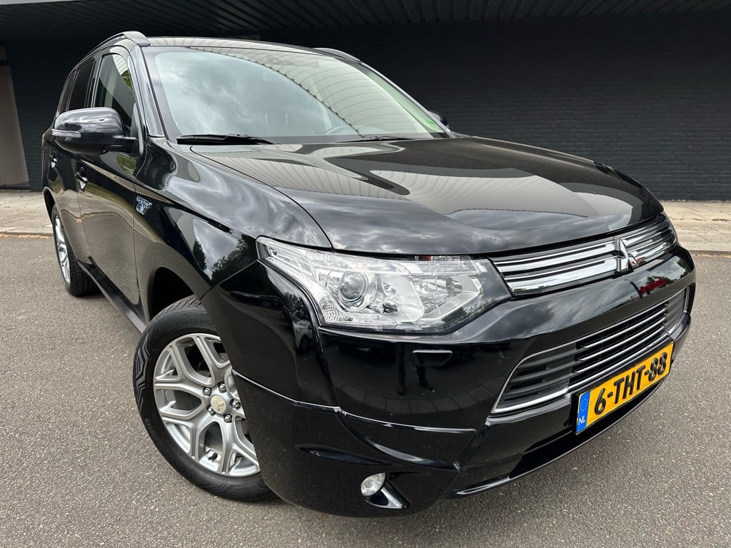Mitsubishi Outlander 2.0 phev instyle