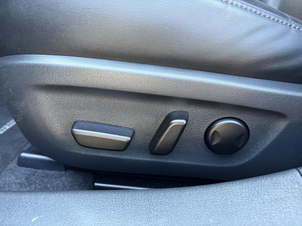 Mazda 3 2.0 e-skyactiv-x m hybrid 186 excl-line, driver ass.pack, comfort p