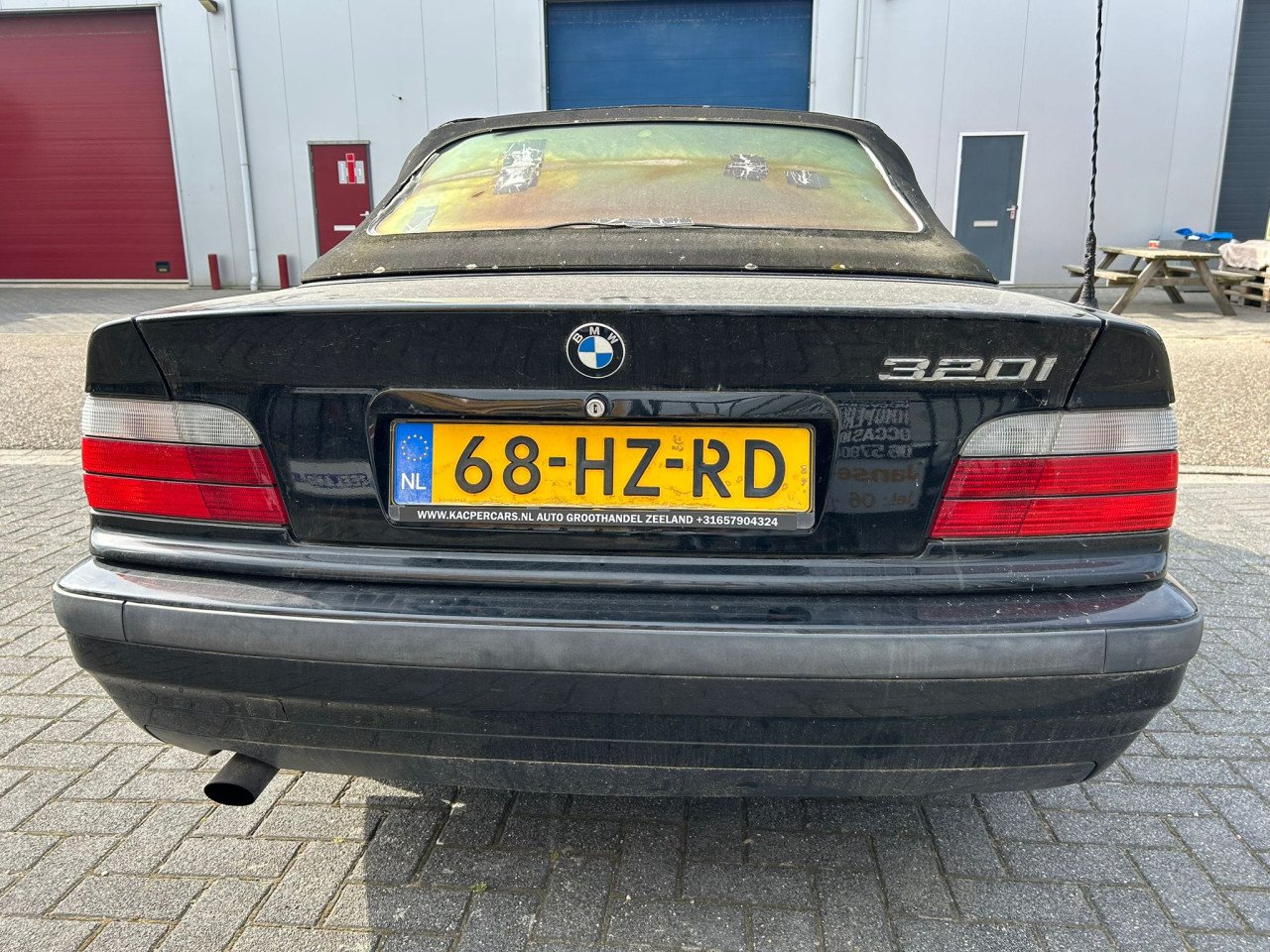 BMW 3-serie Cabrio 320i Executive OPKNAPPERTJE!