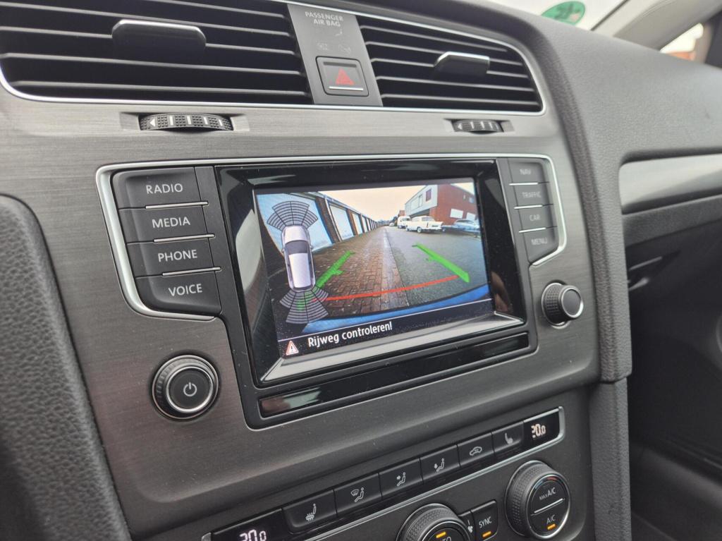 Volkswagen Golf 1.2 tsi comfortline / keyless / massagestoel / schuifdak / 