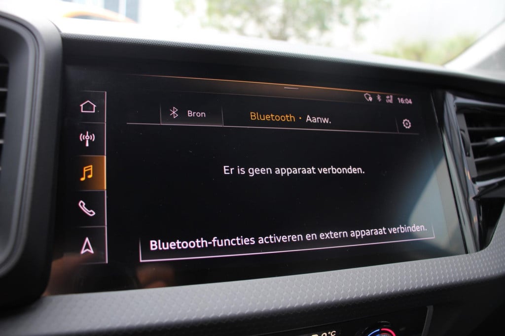 Audi A1 Sportback 30 tfsi s line - virtual - led - matrix - cruise - carpla