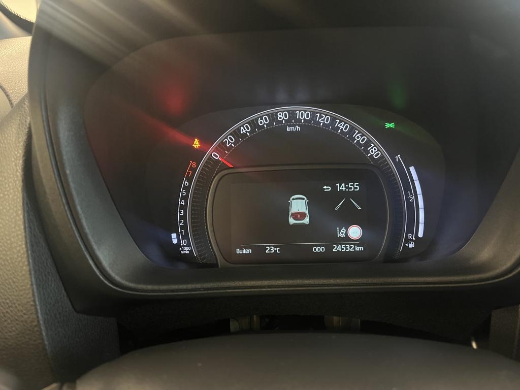 Toyota Aygo X 1.0 vvt-i mt play