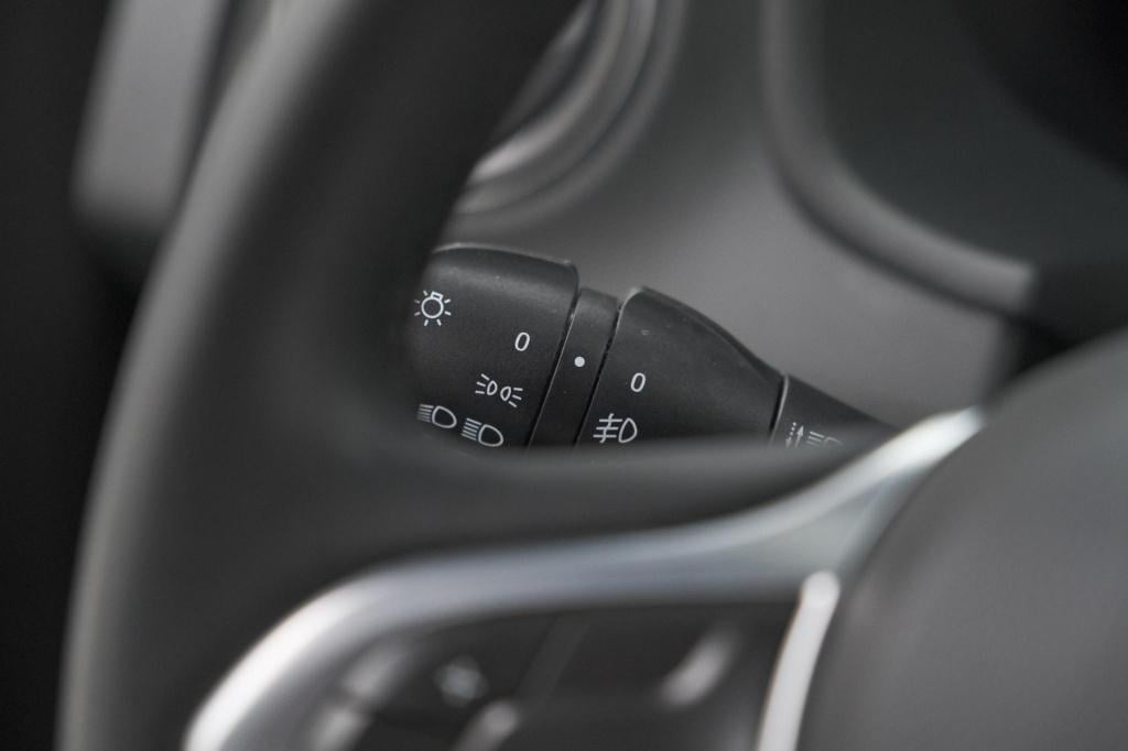 Dacia Sandero Stepway tce 90 sl | parkeersensoren | cruise control | naviga