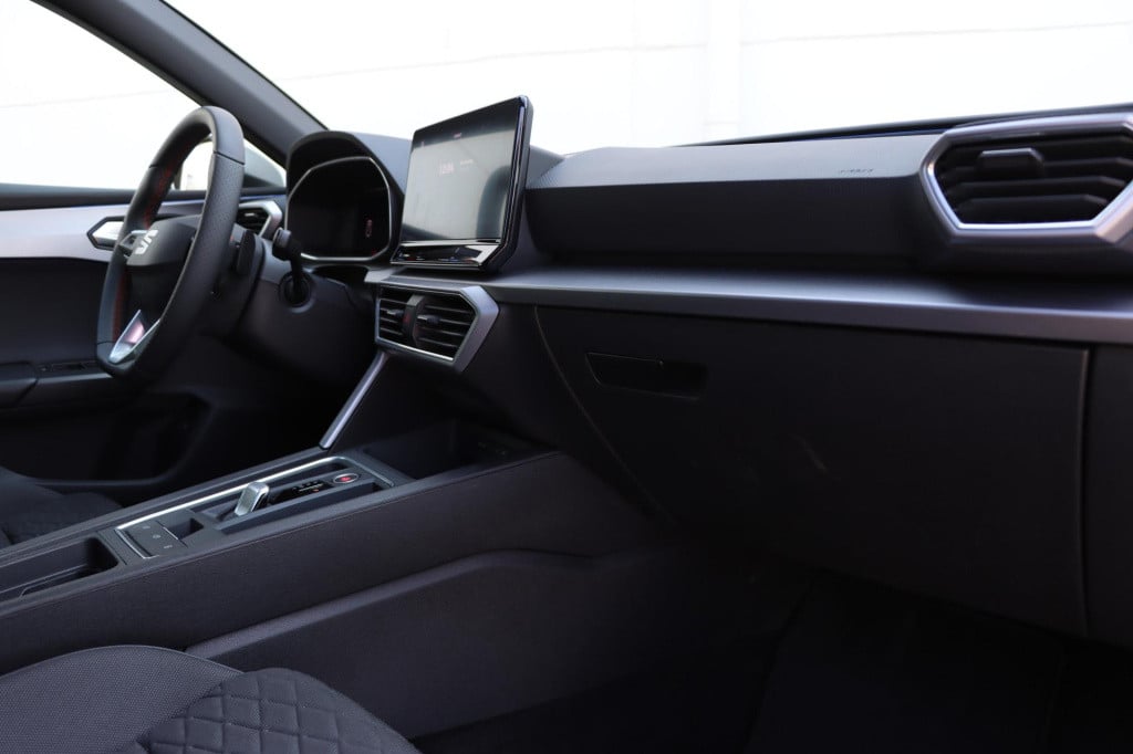 Seat Leon 1.4 tsi ehybrid phev fr business intense 204pk