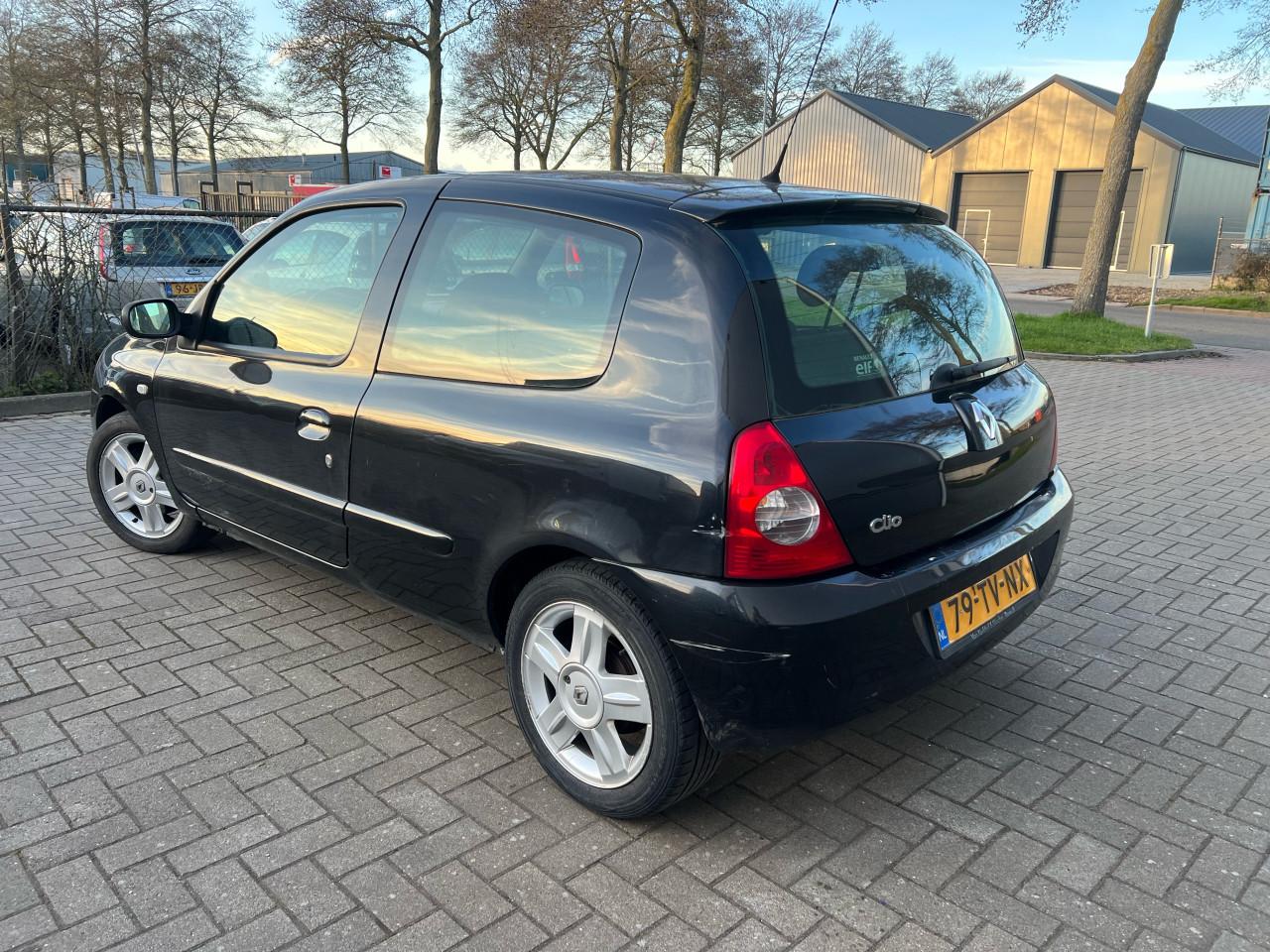 Renault Clio 1.2-16V Campus 137.667KM Jaar Apk