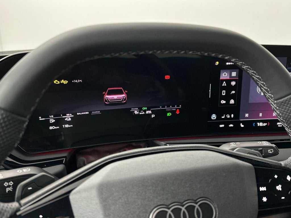 Audi A5 avant s edition 2.0 tfsi e 220 kw / 299 pk avant 7 versn