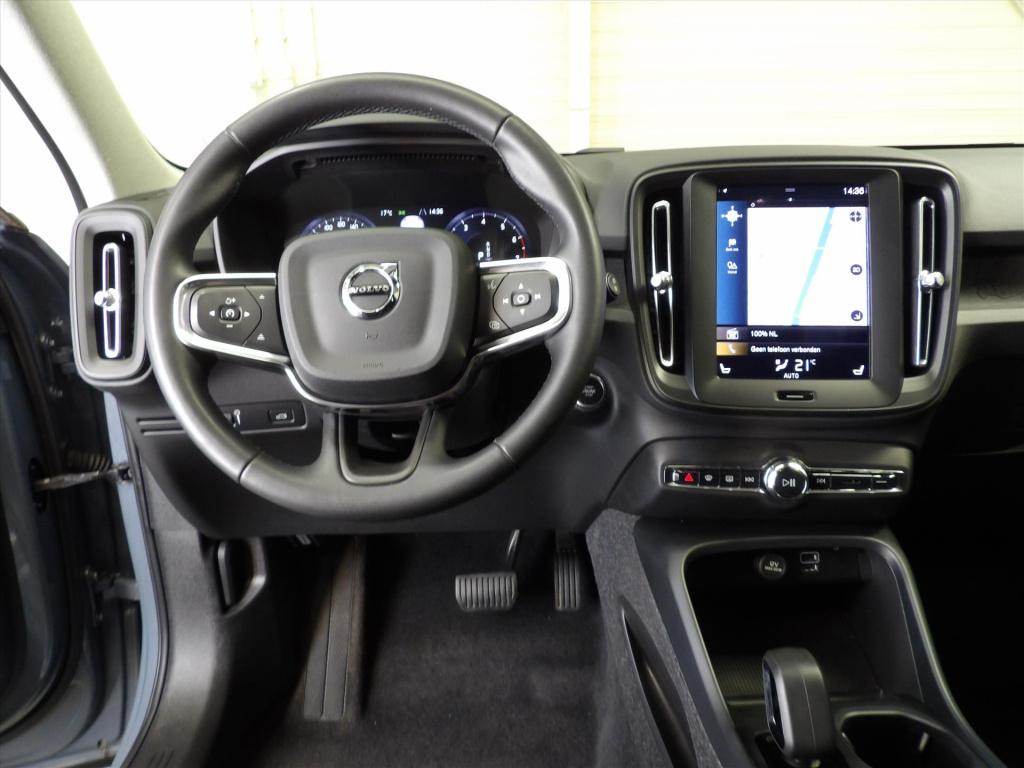 Volvo XC40 t3 163pk geartronic momentum core