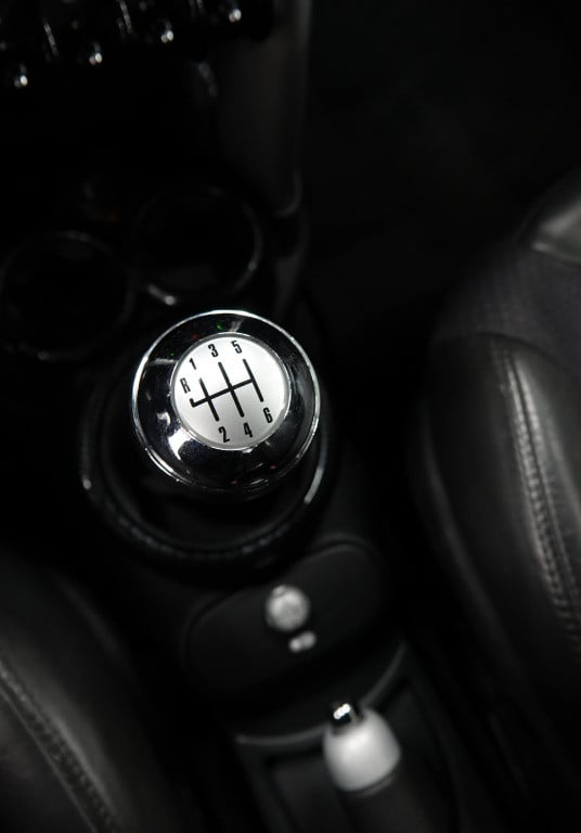 Mini Cooper mini 1.6 chili | cruise | milltek | xenon |