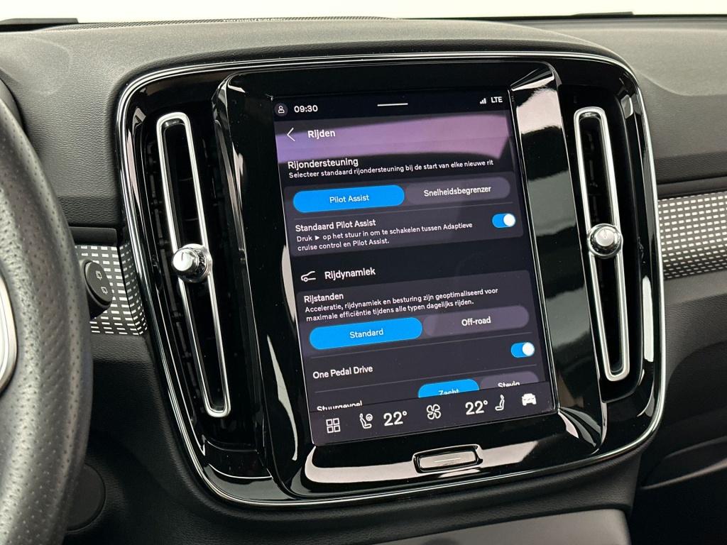 Volvo XC40 p8 408pk awd recharge r-design| pano| 360camera| h&k audio|
