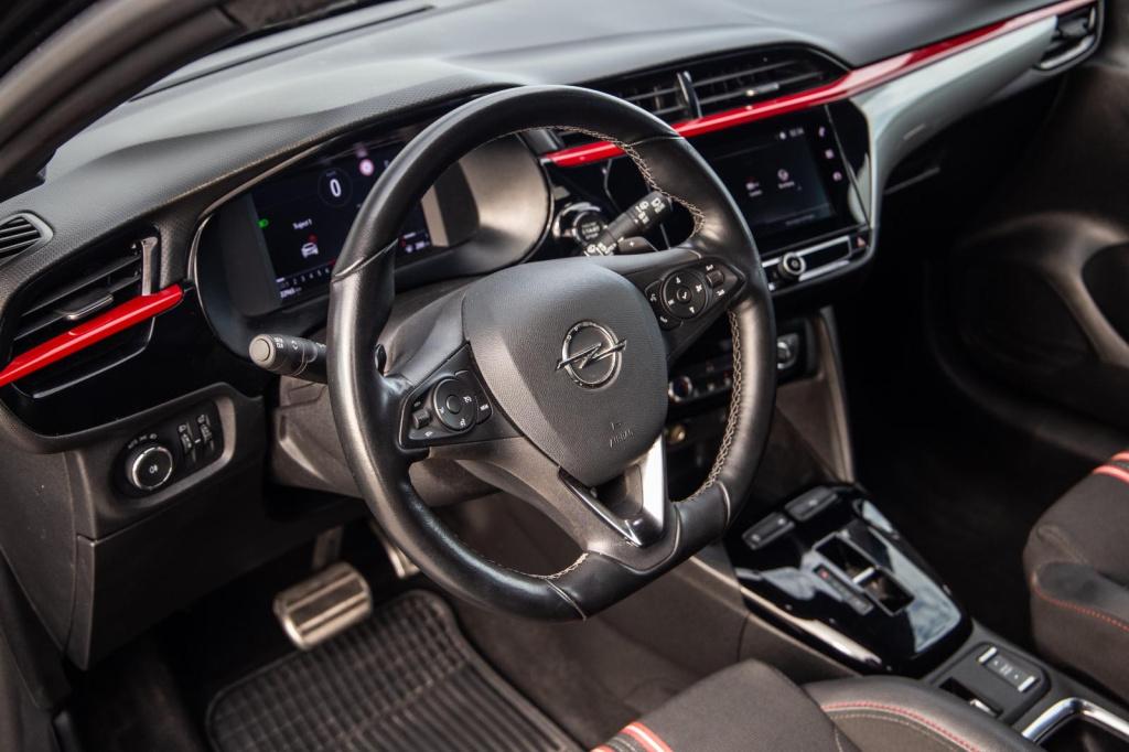 Opel Corsa 1.2 turbo gs black line / apple carplay / automaat / 360 camera 