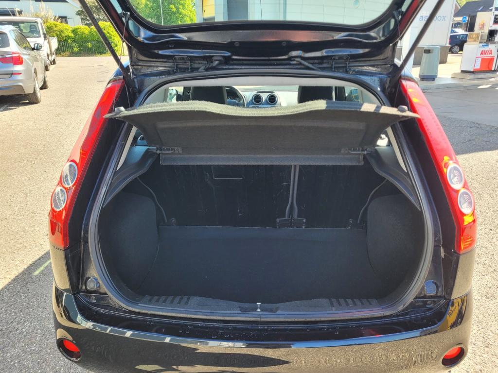 Ford Fiesta 1.3-8v futura