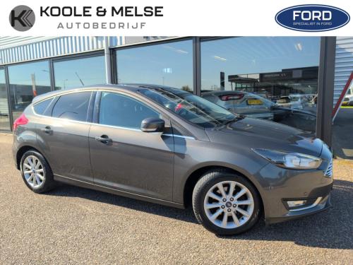 Ford Focus 1.0 ecoboost 5-deurs titanium | carplay | trekhaak | nwe distrib