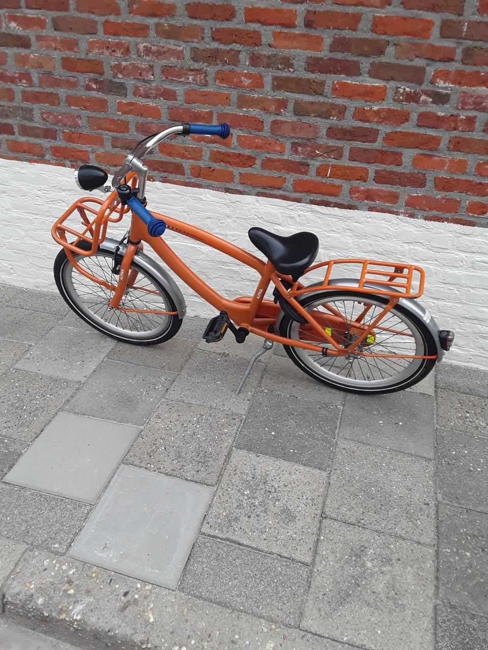 Te koop alpina cube jongens fietsje