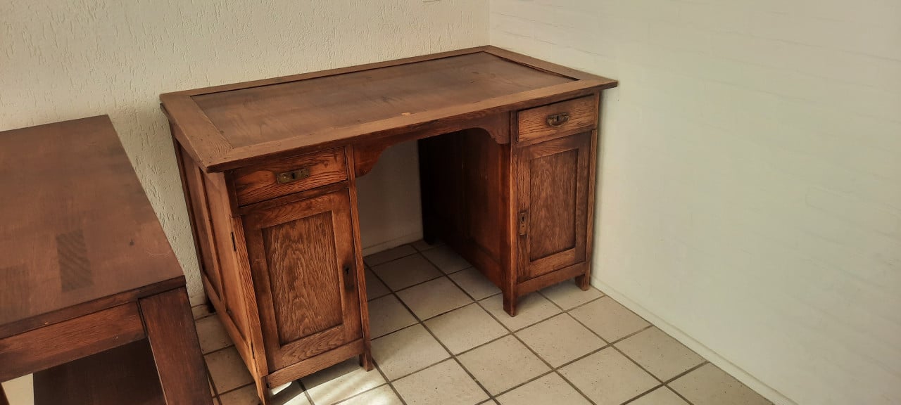Bureau antiek