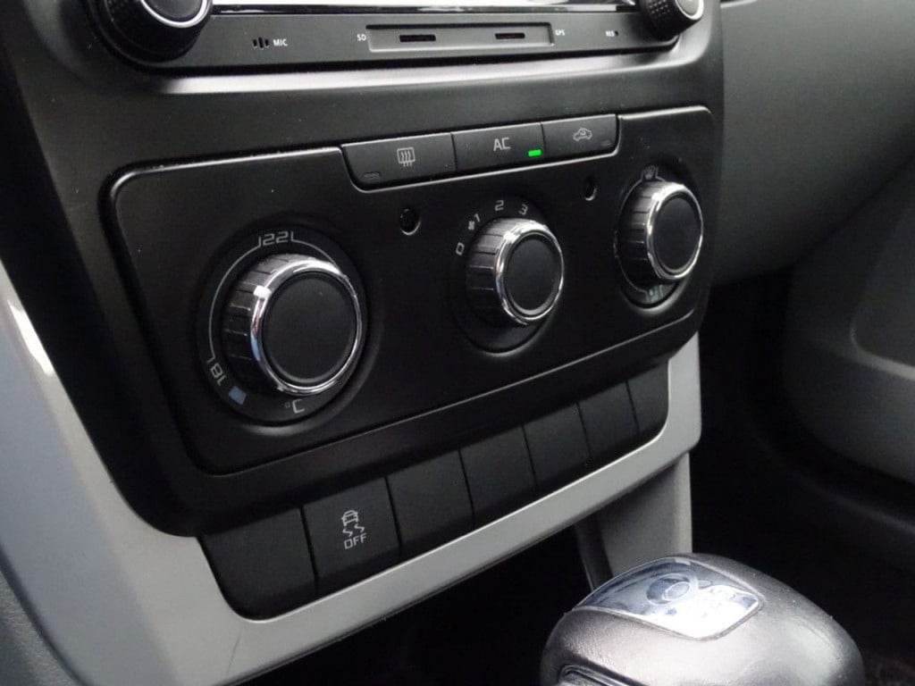 Skoda Yeti 1.2 tsi ambition automaat | trekhaak