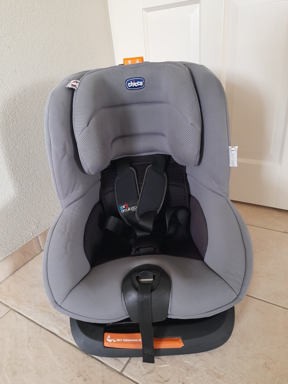 Chicco autostoel 9 / 18 kg (in goede schone staat)
