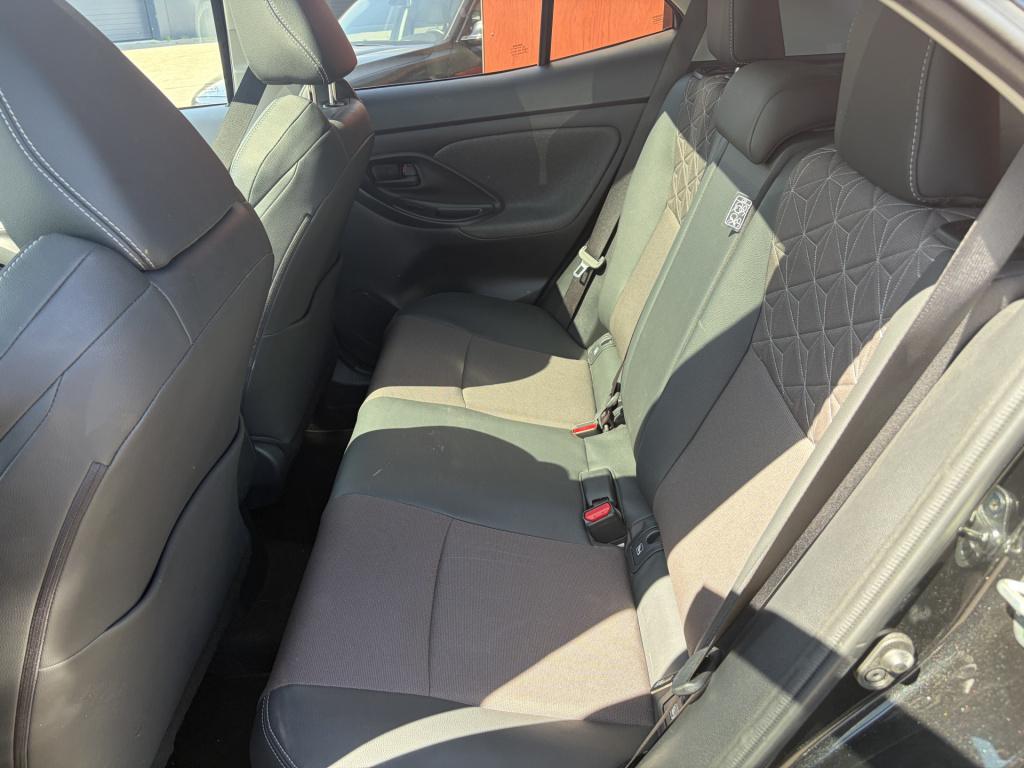 Toyota Yaris Cross 1.5 hybrid executive aut. | half-lederen bekleding | nav