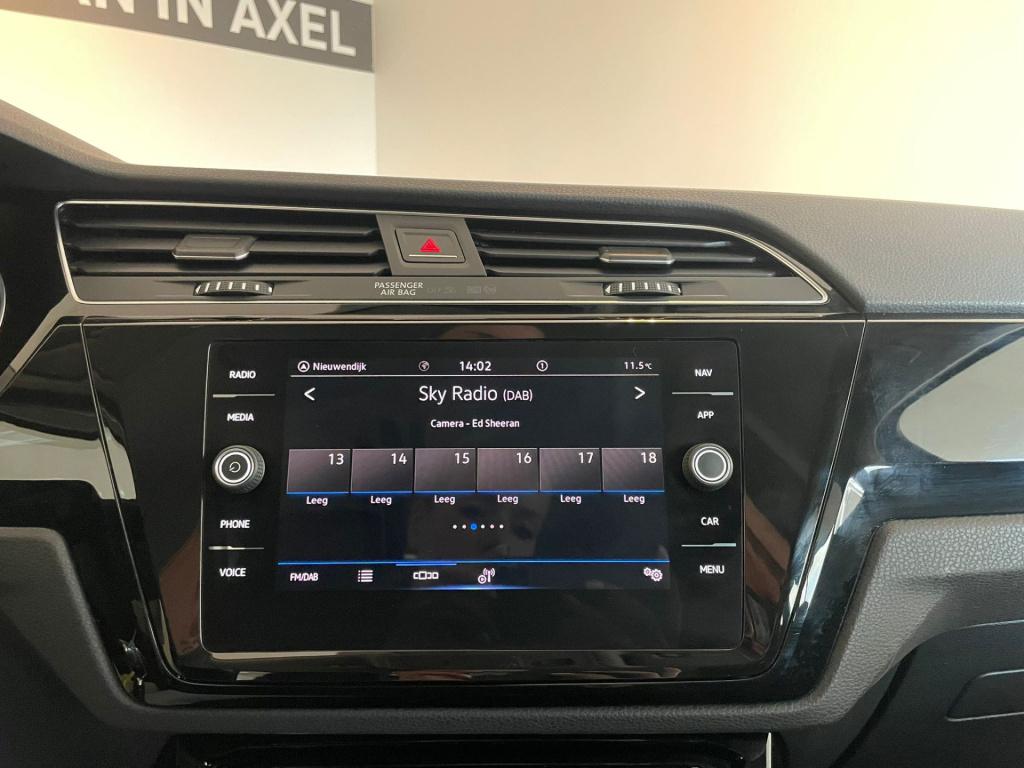 Volkswagen Touran 1.5 tsi highline