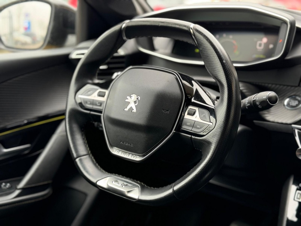 Peugeot 208 1.2 puretech gt