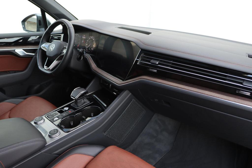 Volkswagen Touareg 3.0 tsi ehybrid 4motion elegance 381pk tiptronic