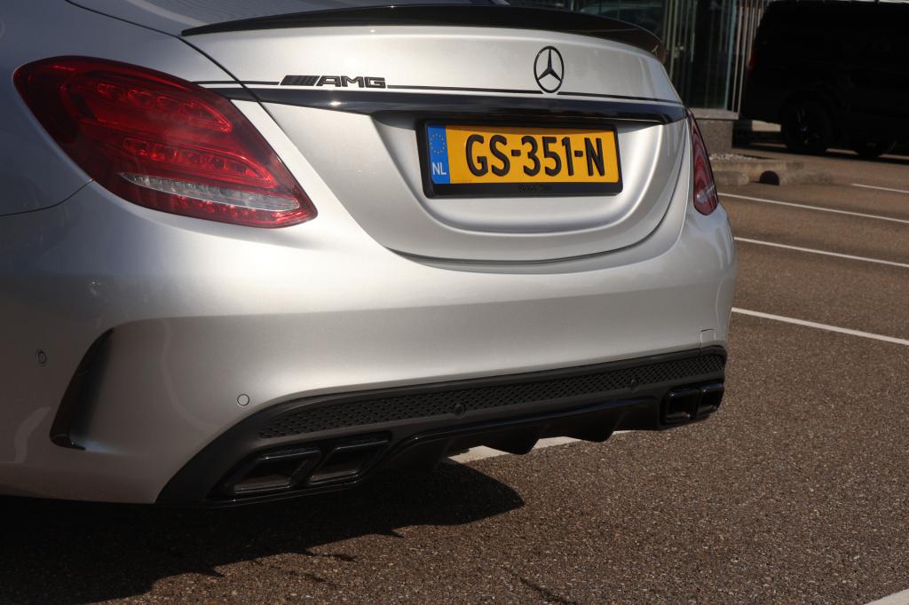 Mercedes-Benz C-Klasse 180 ambition l amg l panoromadak l luchtvering airma