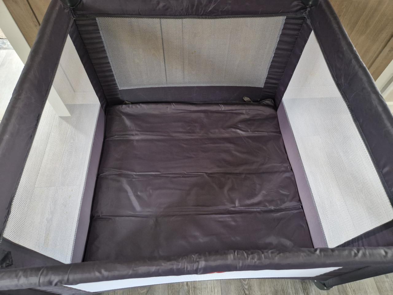 Campingbed en box in 1