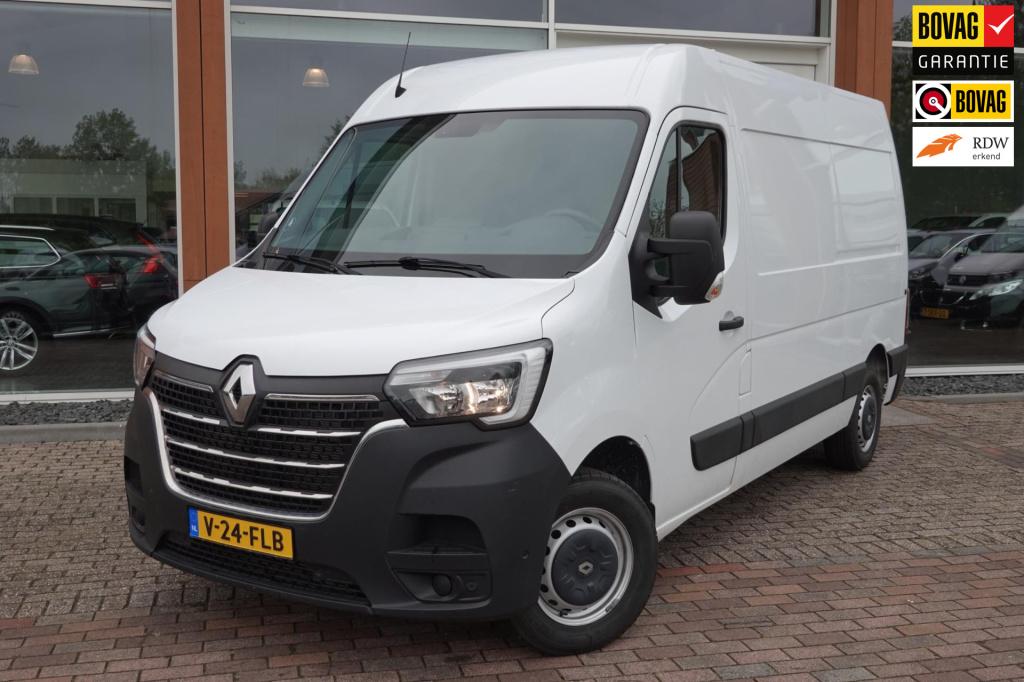 Renault Master t33 2.3 dci 135 l2h2 met laadklep
