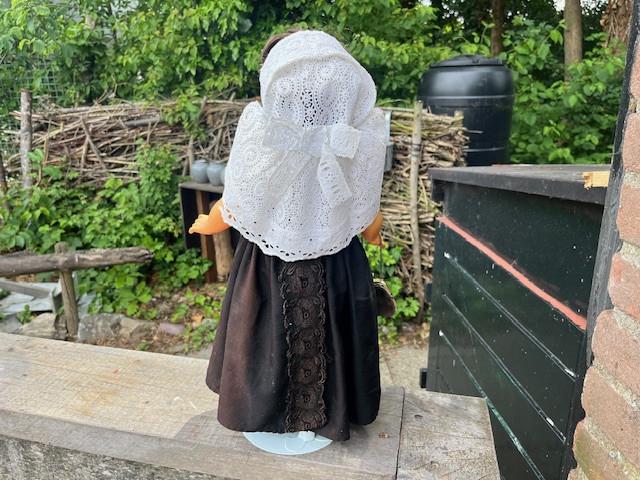 Walcherse Klederdrachtpop, meisje