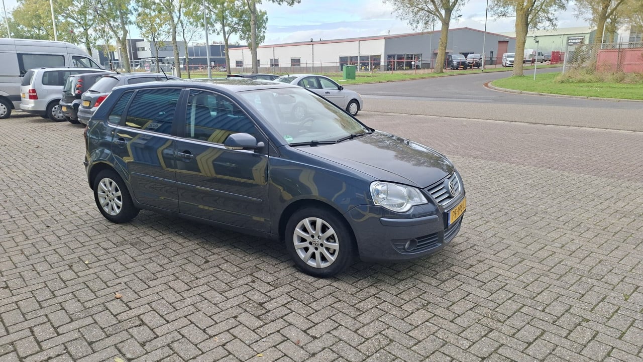 Volkswagen Polo 1.4-16V FSI Trendline 5drs bj:2005 airco 134.000km apk 2026