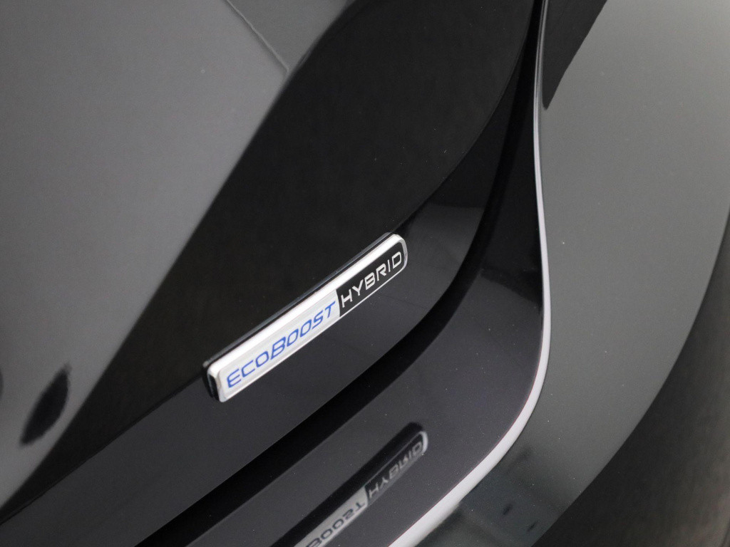 Ford Fiesta 1.0 ecoboost hybrid titanium