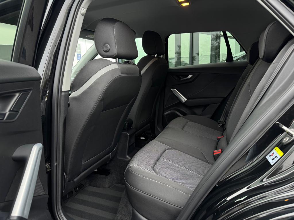 Audi Q2 35 tfsi sport * black pack * keyless * matrix led * stoelverwarming