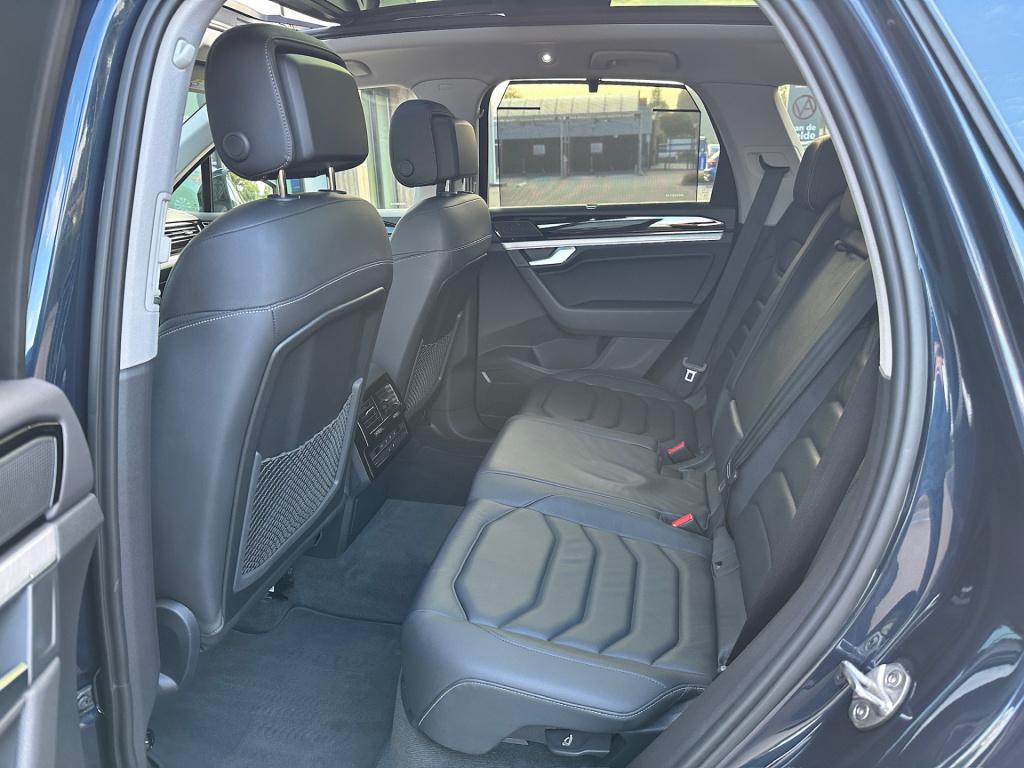 Volkswagen Touareg 3.0 tsi ehybrid 4motion elegance | panoramadak | head up