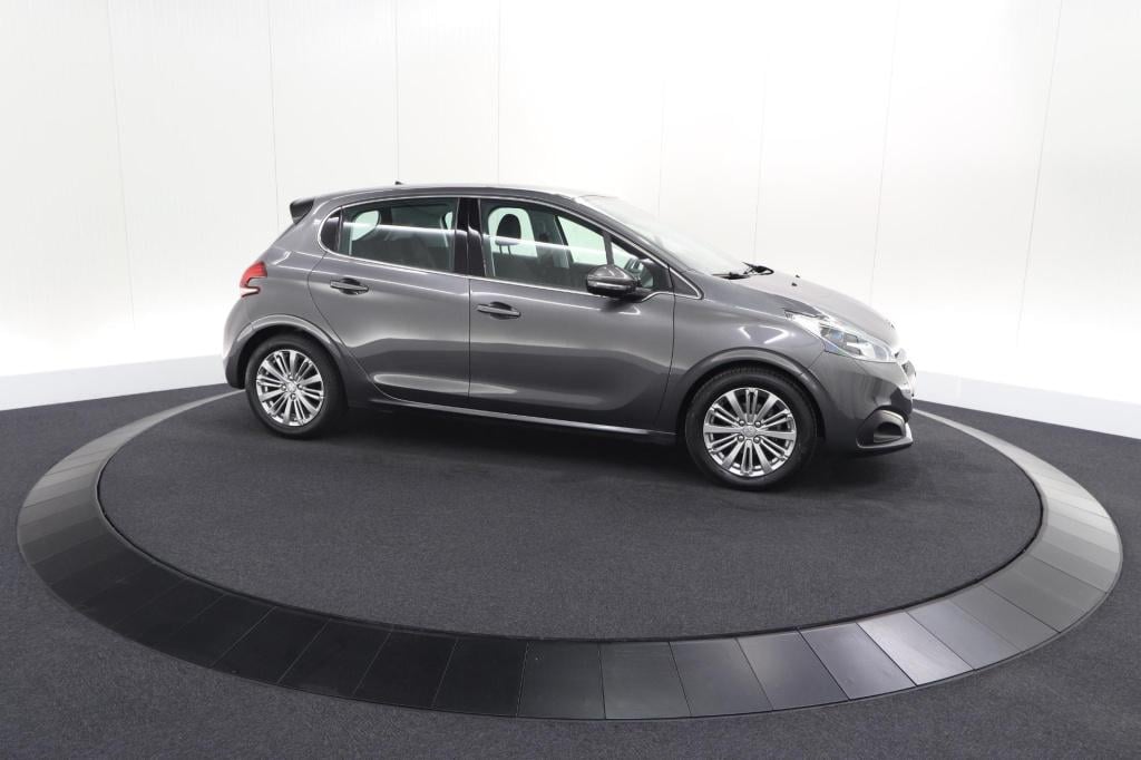 Peugeot 208 puretech 82 blue lease allure | parkeersensoren | climate contr