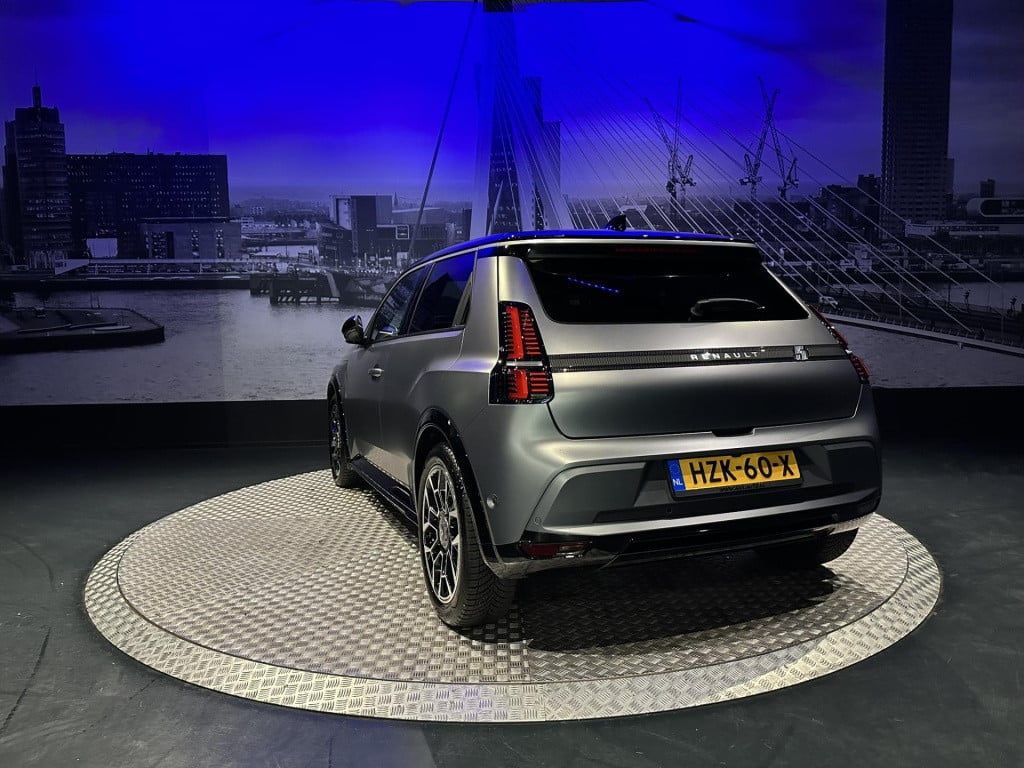 Renault 5 comfort range roland-garros 52 kwh *nl auto*harmankardon*acc*