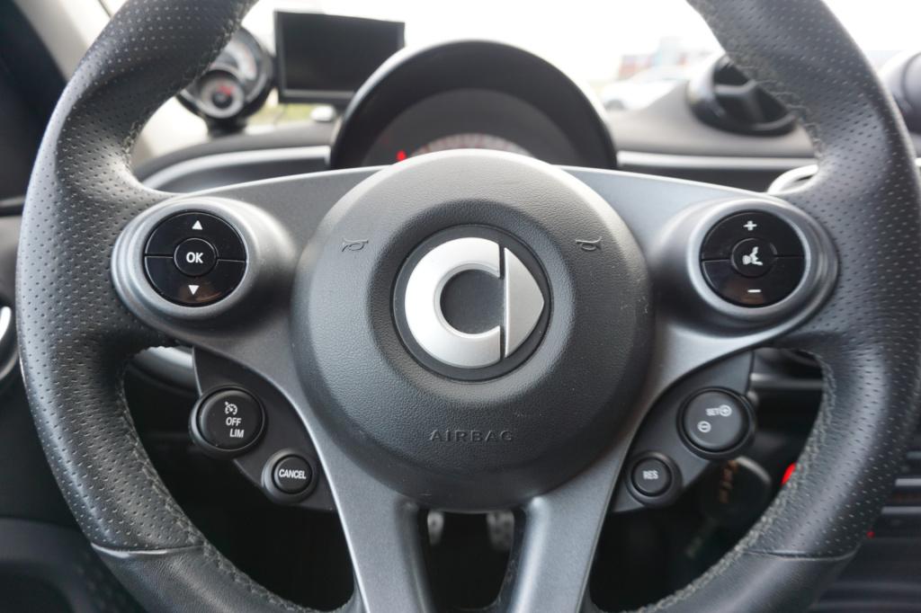 Smart Forfour 1.0 passion airco / cruise / elektr. ramen / camera / lm velg