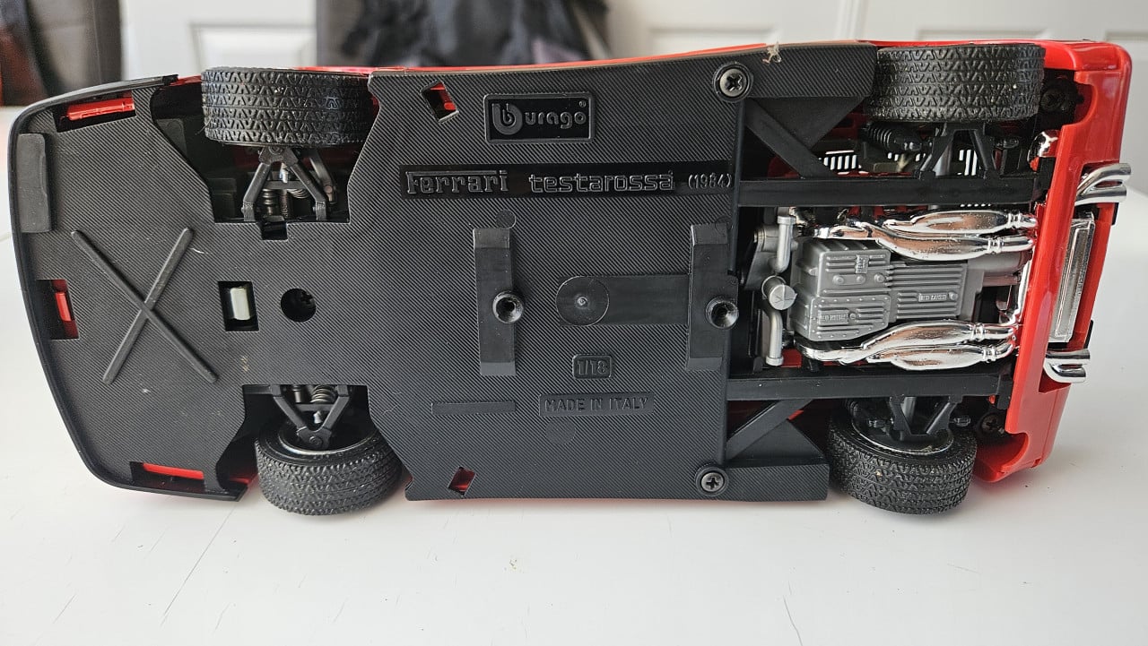 Ferrari Testarossa 1:18 schaalmodel – Bburago – Made in Italy