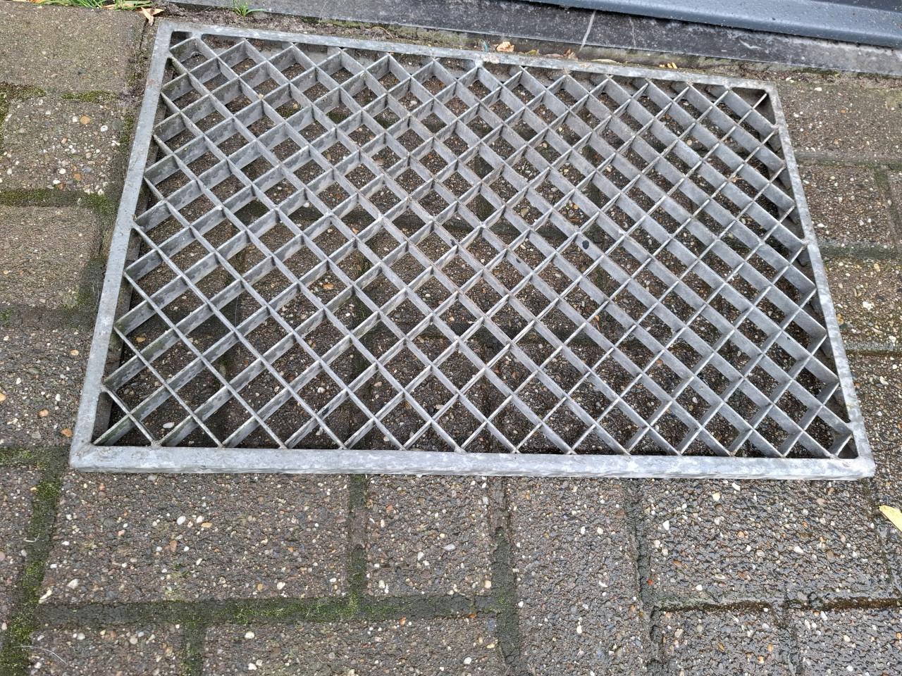 Verzinkt deurrooster