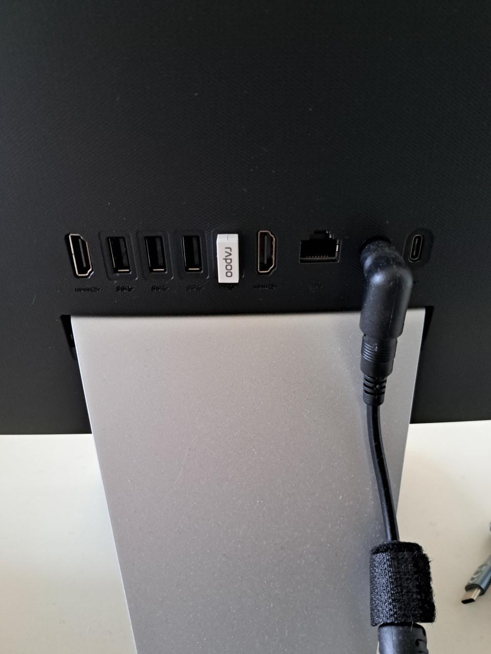 Asus all-in-one quadcore i3 12de generatie.