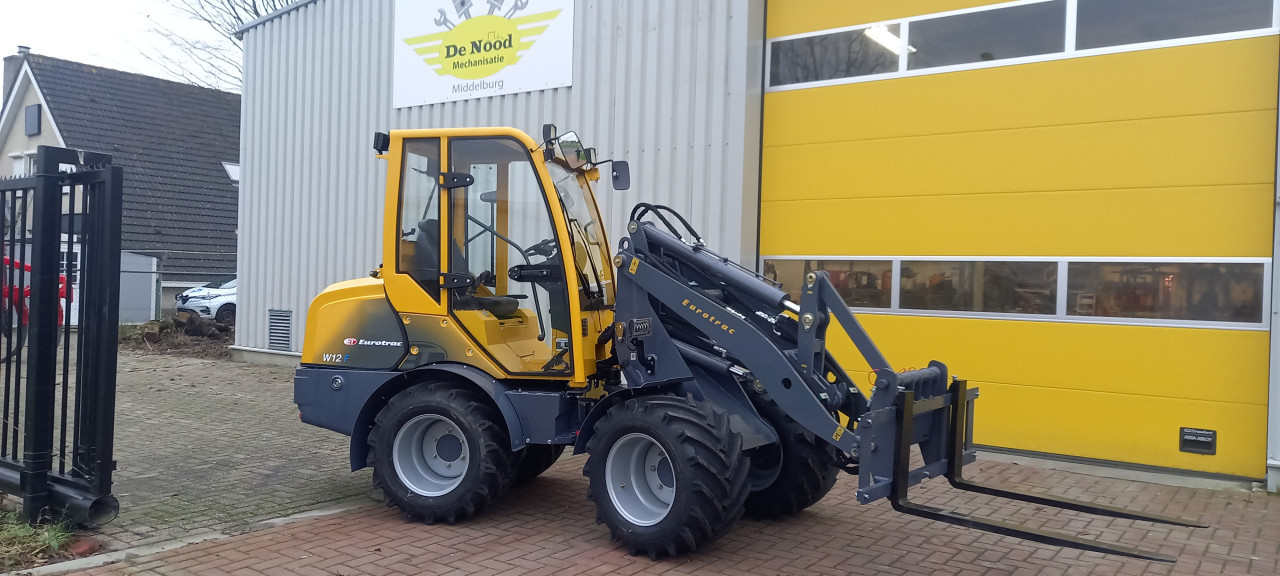 Eurotrac W12 CF