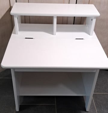 Kinderlessenaar/schooltafel met opbergruimte ● leeftijd 3-8 jaar