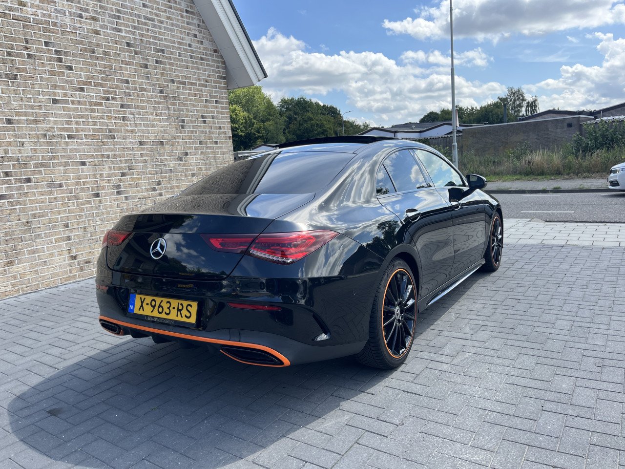 Mercedes CLA 200 Orange Art Edition 2019 Nieuw model Panodak AMG Pakket