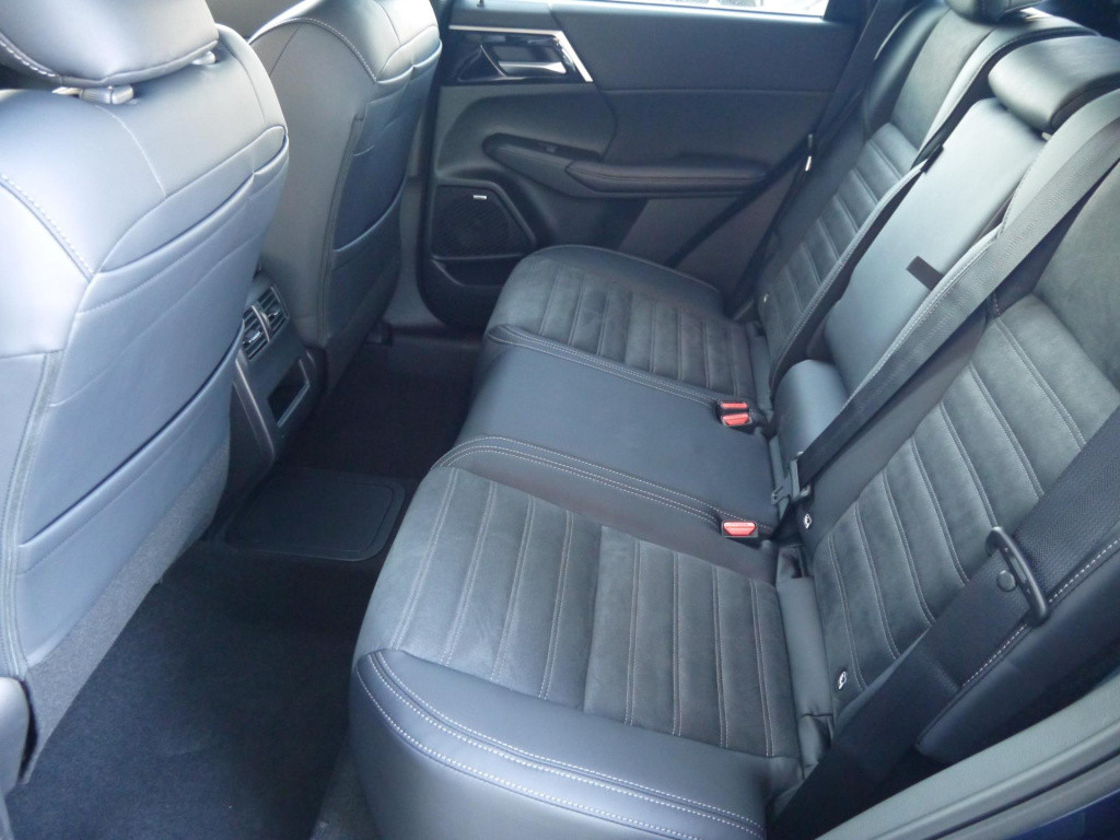 Mitsubishi Outlander 2.4 phev intense