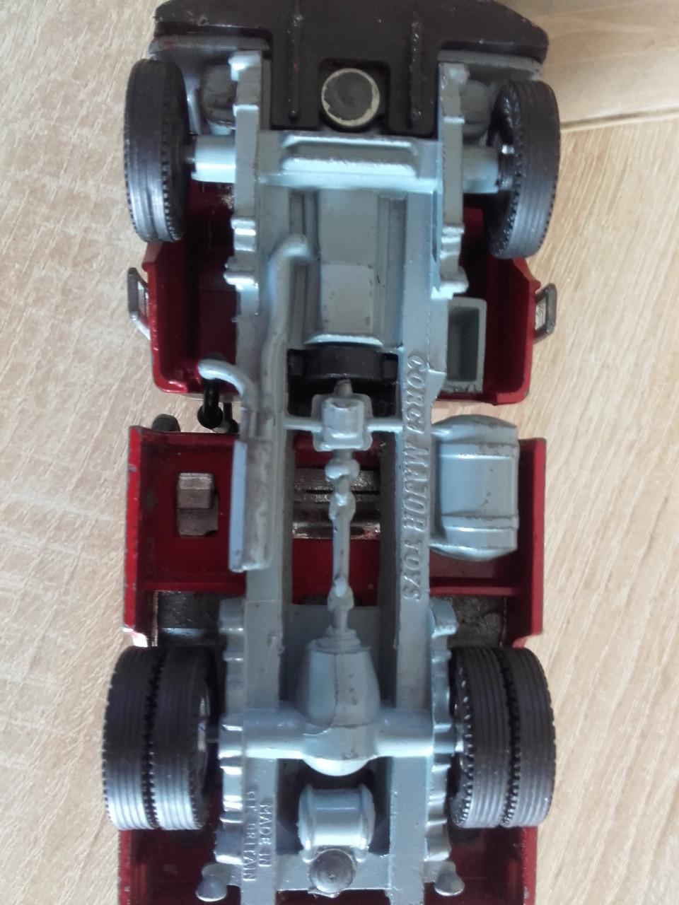 Ford met holmes wrecker afsleepwagen Corgi major.