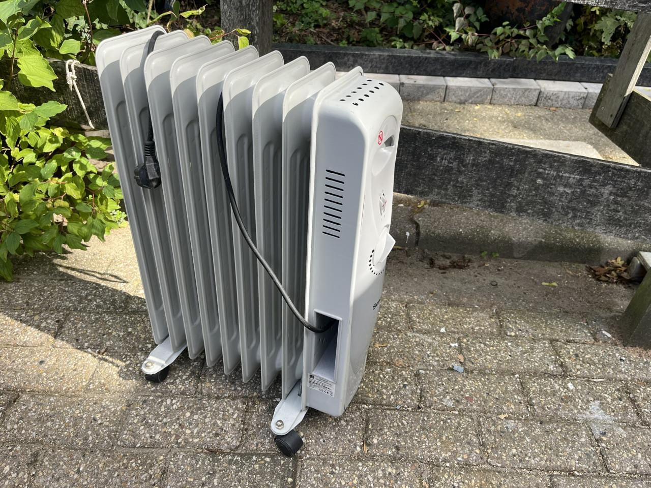 Oliegevulde radiators kachels