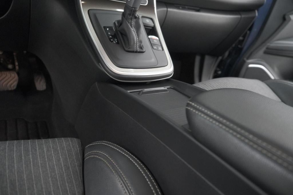 Renault Scenic tce 140 edc bose | trekhaak | camera | stoelverwarming | ada