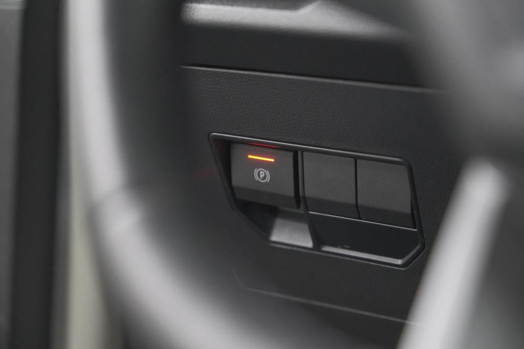 Dacia Duster 1.6 hybrid 140 journey | 360 camera | pack winter | dodehoekde