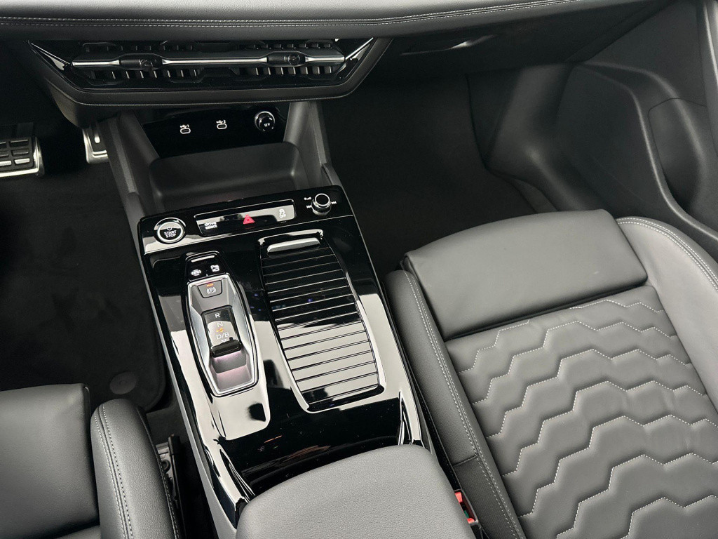 Audi A6 Sportback E-tron s edition e-tron 270kw/367pk 100kwh sportback elek