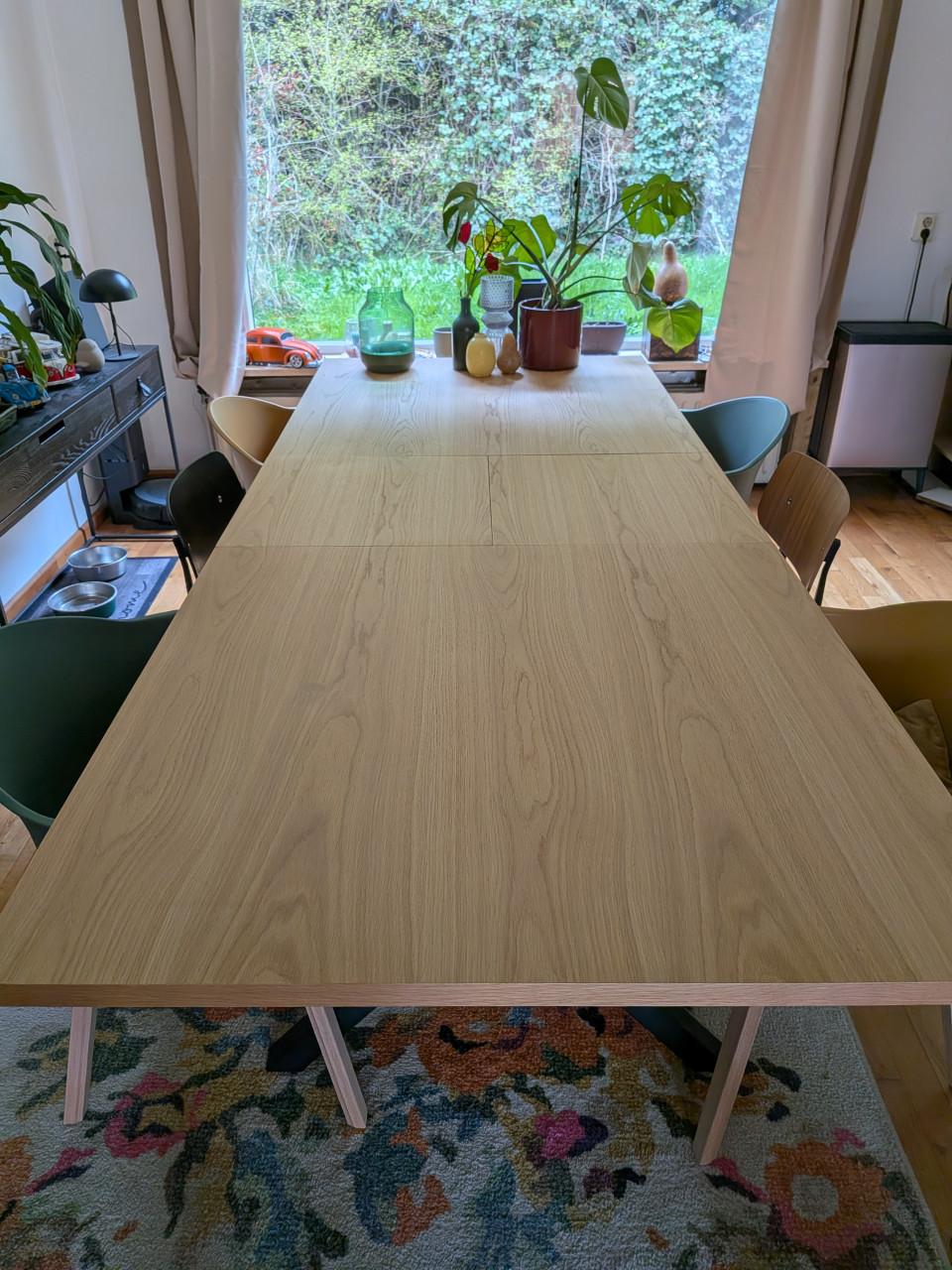 Moderne uitschuifbare eettafel 190/240 x 100 cm