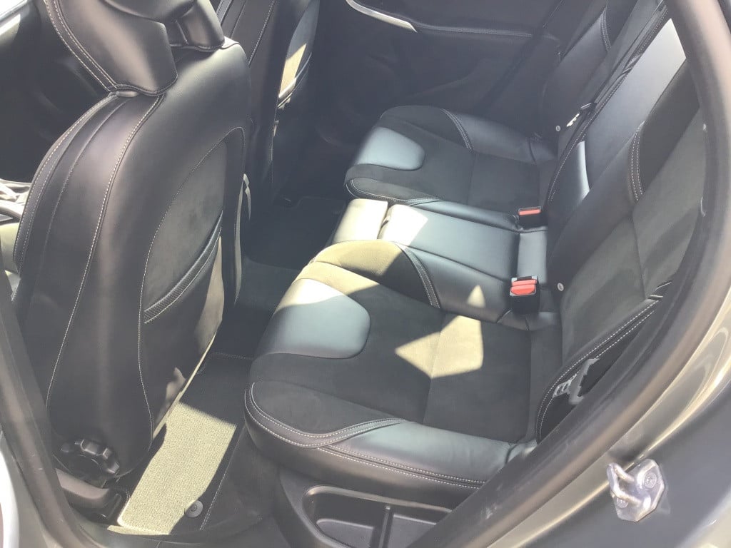 Volvo V40 2.0 t4 business sport stand kachel a.camera
