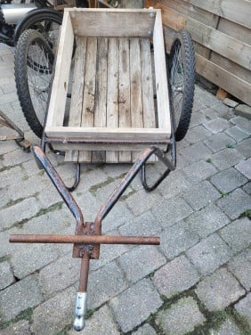 Unieke omgebouwde melkkar naar fietskar